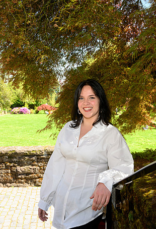 Rebeka Lazova BA '25