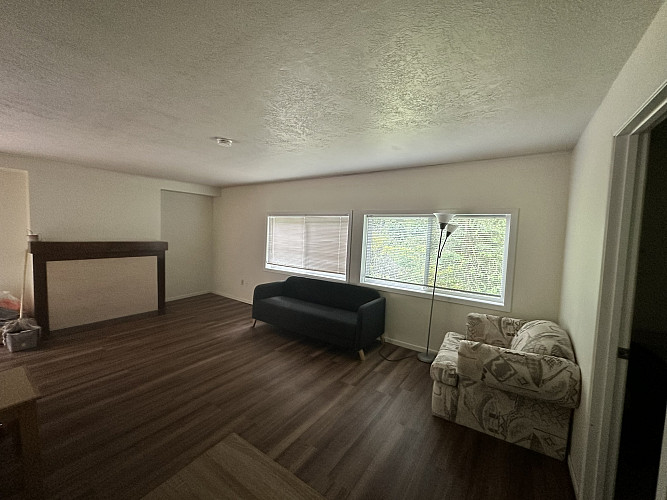 10025- Living room 2