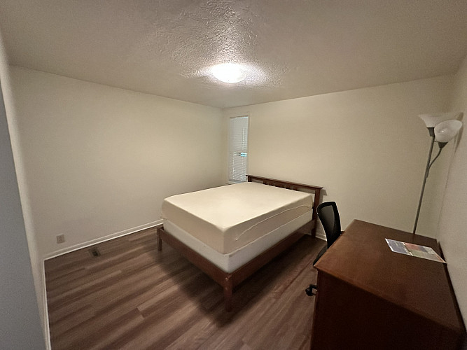 10025-Bedroom #2-1
