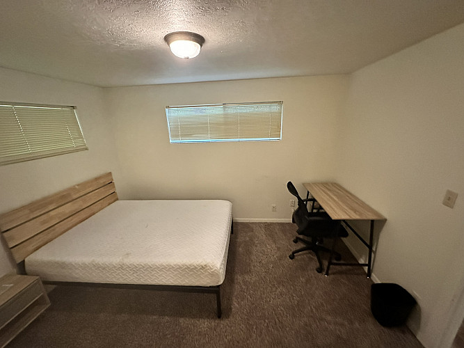 10025-Bedroom #3-2