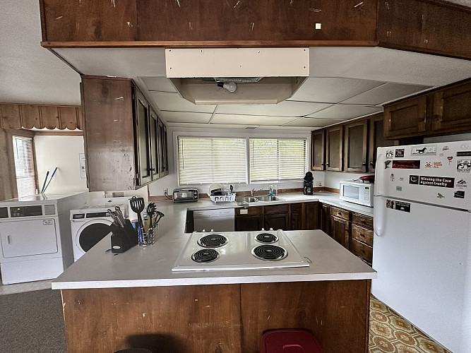 9919- Kitchen