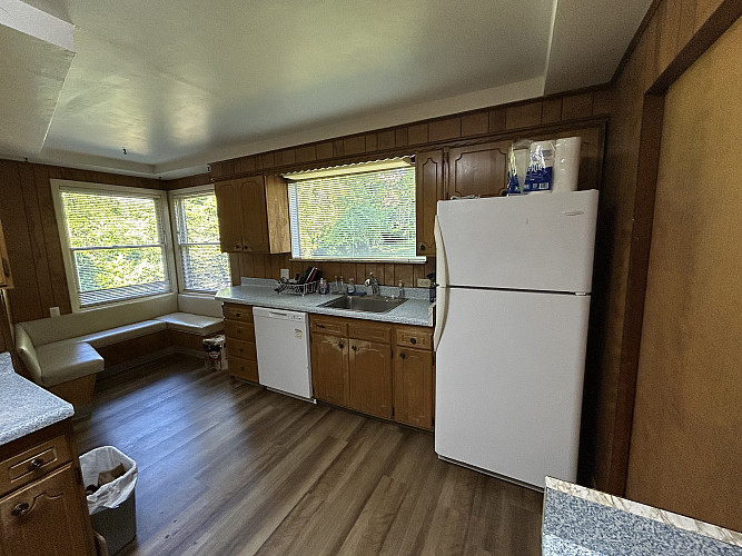 425- Kitchen 1