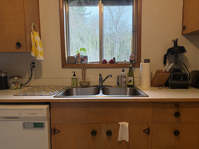 10300 Kitchen 2