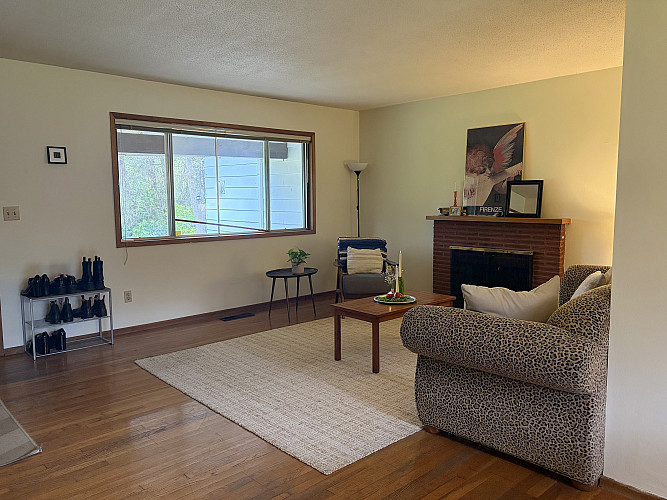 10300 Living room 2