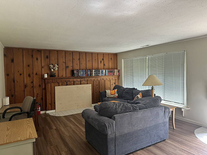 620 Living room 2