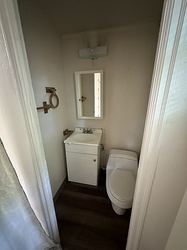 620 Bedroom #4- private bathroom