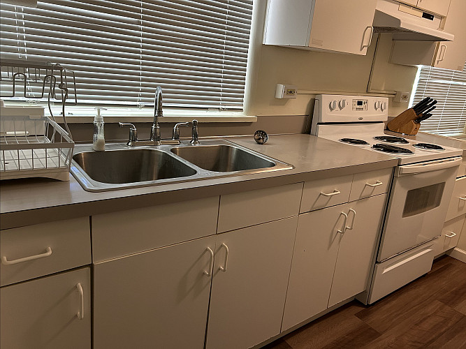 620 Kitchen 2