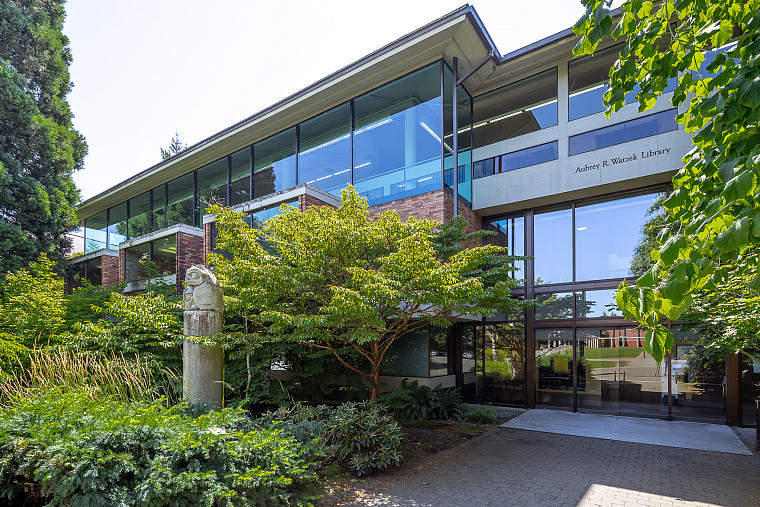 Watzek Library Main Entrance