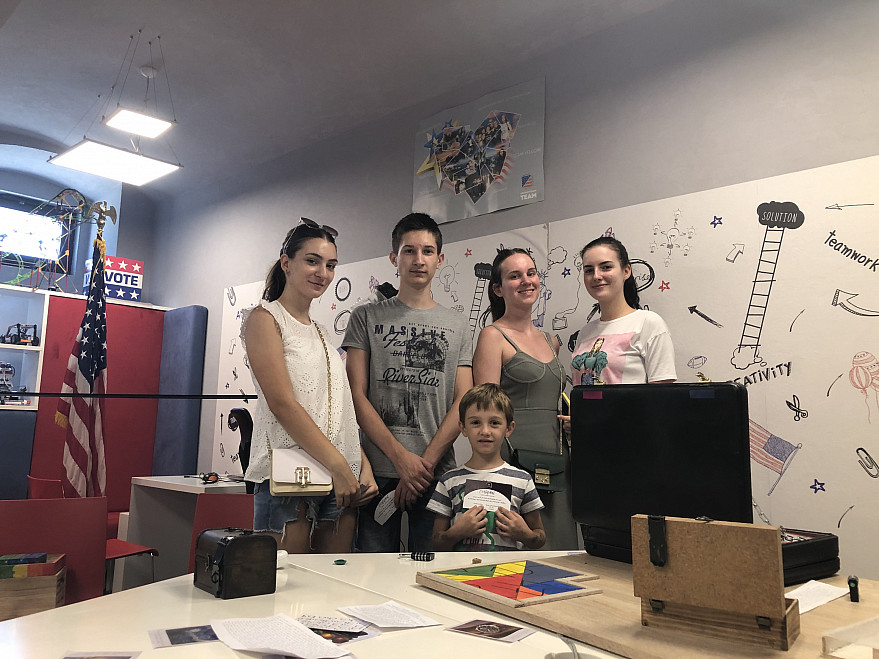 #MoreThanAMinority: Reducing Discrimination Through Interactive Exhibitions