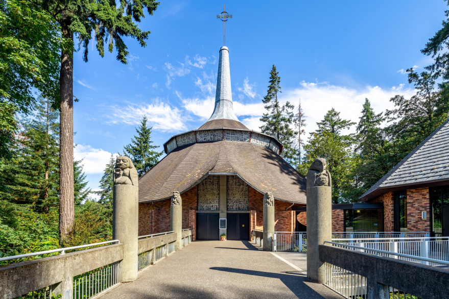 The Ombuds Office is in the lower level of Agnes Flanagan Chapel. It's easiest to get there throu...