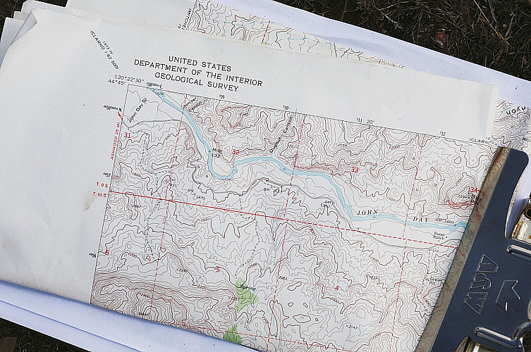 A U.S. Geological Survey topographic map that includes the landslide area