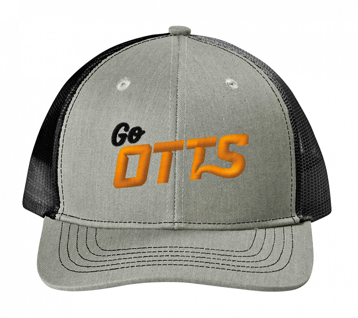 Get your own otterly fantastic spirit gear at go.lclark.edu/otts!