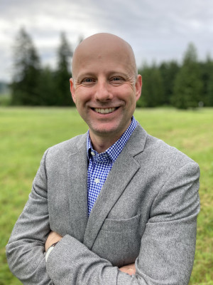 Dr. Jonathan Manz will become Lewis & Clark's inaugural director of first-year experience on July 1.