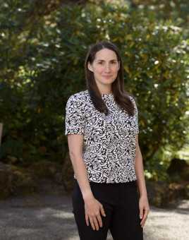 Associate Professor Ellen Seljan