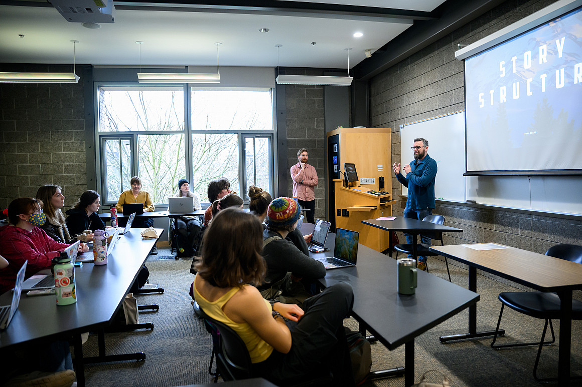 Sean O'Connor of Story Gorge gives a presentation on digital story structure.