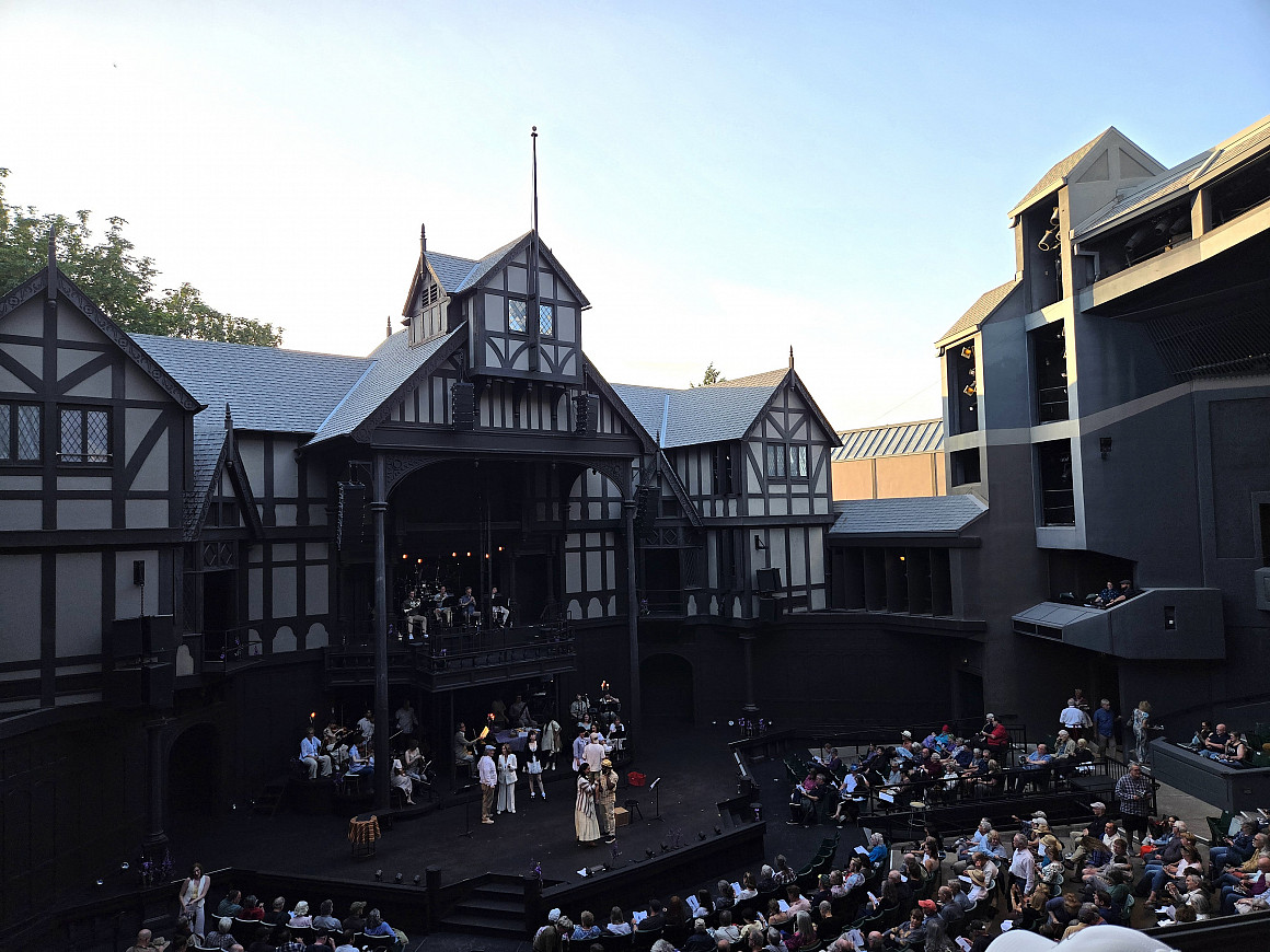 All students attended five core plays while in Ashland, including The Merry Wives of Windsor at the Allen Elizabethan Theatre.