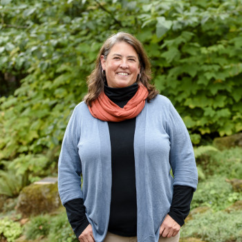 Blythe Knott BA '91, director of the Office of Overseas and Off-Campus Programs