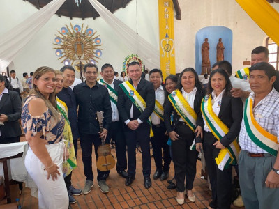 Associate Professor of Hispanic Studies Freddy Vilches and Associate Professor of Music Lance Inouye with the mayor of Urubichá and othe...