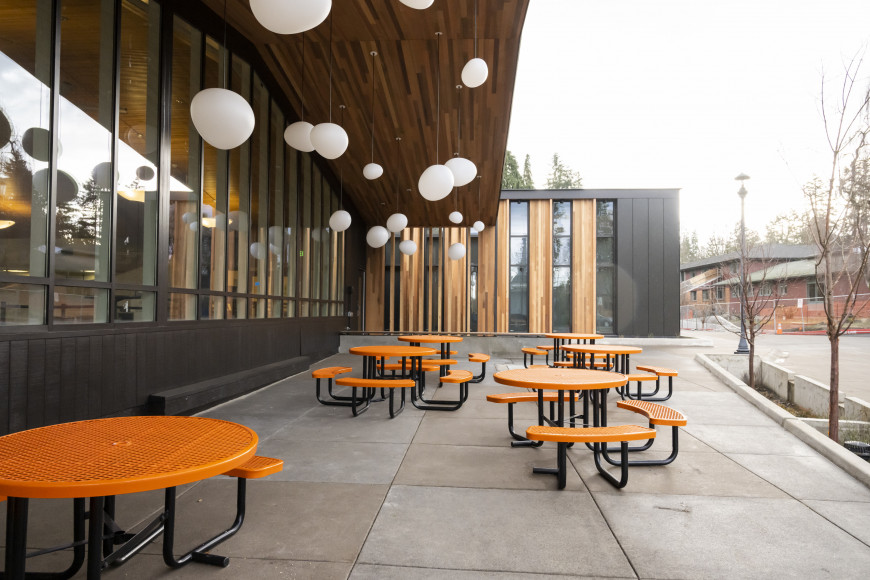 Templeton Plaza now features covered outdoor seating.